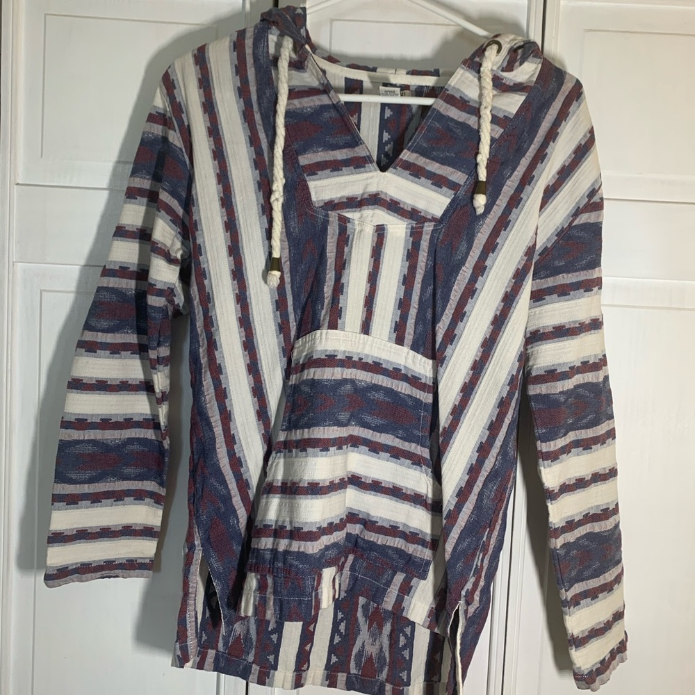 American Eagle top